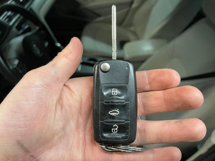 2015 volkswagen passat 1.8t-s with 112249 miles for sale near elk-river, minnesota d074d353dd43463f8c0f7c50af32bf59.jpg