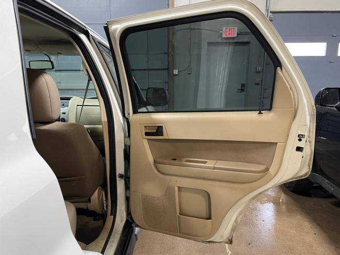 2010 ford escape xlt with 160473 miles for sale near elk-river, minnesota d087511439874408a9c62214e61d1f9d.jpg