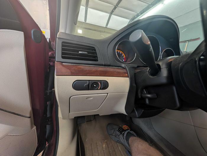 2009 saturn aura xr with 130074 miles for sale near elk-river, minnesota d09e0c47abb44b64899196a1a6443041.jpg