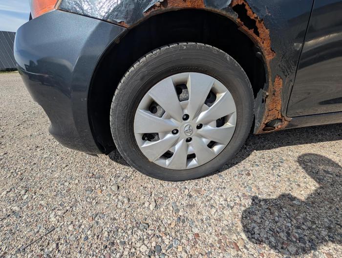 2010 toyota yaris sedan-5-speed-mt with 113583 miles for sale near elk-river, minnesota d0b6eb155a424f158cb609c7ce3fefd5.jpg