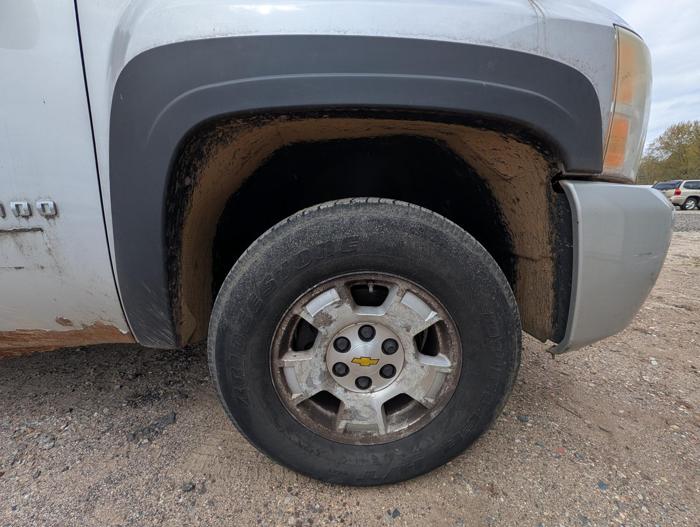 2010 chevrolet silverado-1500 lt1-extended-cab-long-box-4wd with 263160 miles for sale near elk-river, minnesota d0bba20d6dd94b92ba39e88de1adbff1.jpg