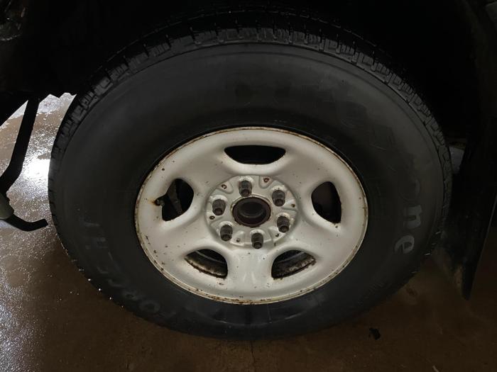 2003 chevrolet express 2500 with 401128 miles for sale near elk-river, minnesota d0d0ba8f45494550aee22eedc450deef.jpg