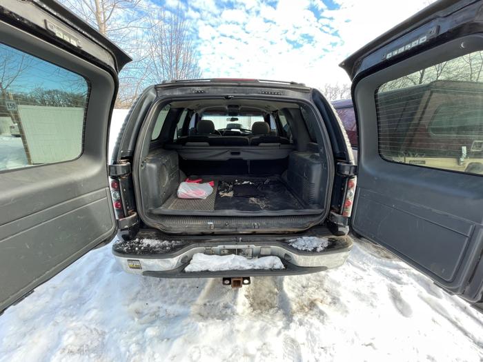 2001 chevrolet tahoe 2wd with 283729 miles for sale near elk-river, minnesota d10c1c9eecf747168d32707059becb1d.jpeg