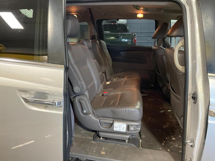 2013 honda odyssey ex-l with 143575 miles for sale near elk-river, minnesota d147fc955af349ff9533795836964f2f.jpg