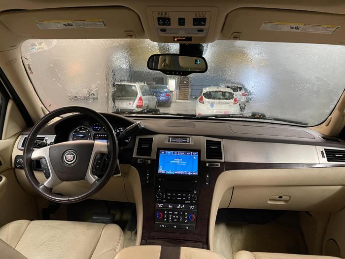 2008 cadillac escalade luxury with 166130 miles for sale near elk-river, minnesota d15254f5aa414eb69c242d1b7dec2376.jpg