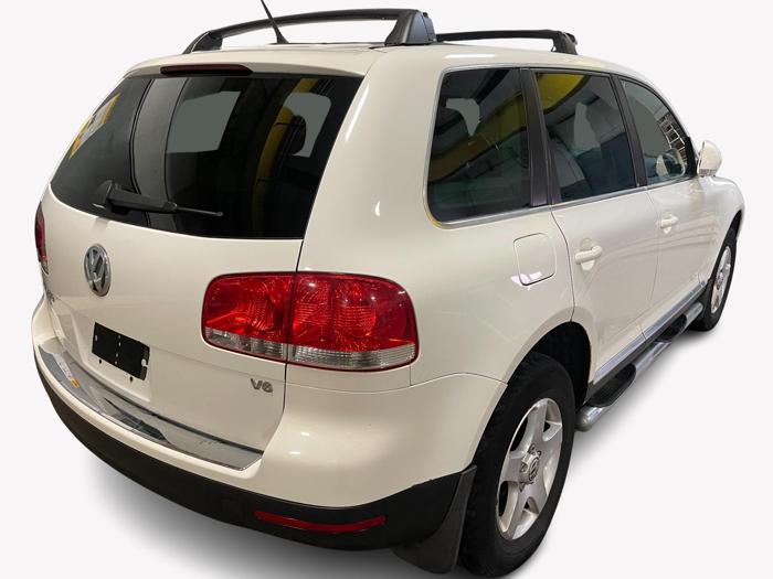 2006 volkswagen touareg with 203118 miles for sale near elk-river, minnesota d155dba91a874d3e899a0a774d2d0830.jpg