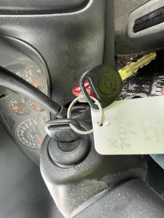 2003 chevrolet silverado-1500 ext.-cab-short-bed-4wd with 103595 miles for sale near elk-river, minnesota d168832239144b2597b12fc254ec0549.jpeg