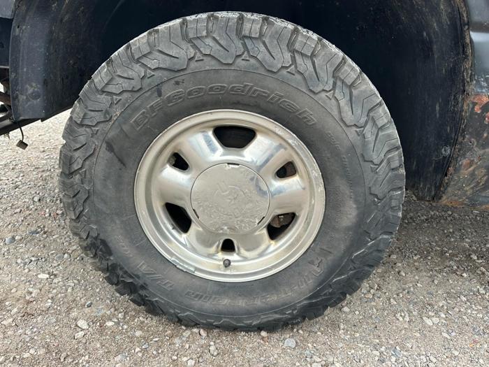 2003 gmc sierra-1500 ext.-cab-long-bed-4wd with 151880 miles for sale near elk-river, minnesota d1694b56b0844d84b6a01f66edfeb77e.jpg