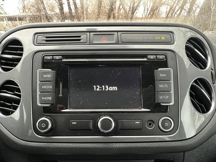 2014 volkswagen tiguan with 106309 miles for sale near burnsville, minnesota d180c7d41e2a4b95b5f633915c027d35.jpg