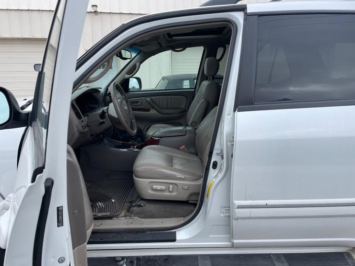 2006 toyota sequoia limited-4wd with 233941 miles for sale near elk-river, minnesota d1a096bfe2994c729658d7d25838916f.jpeg