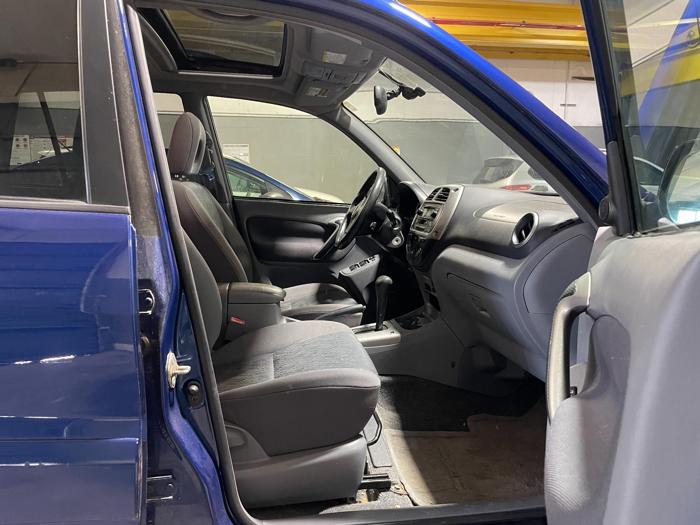 2003 Toyota Rav4