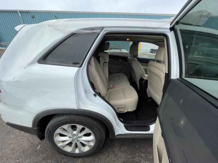 2014 kia sorento ex-v6-2wd with 62812 miles d1d76f19b9094ca38f9c5fdbd16ddd97.jpeg