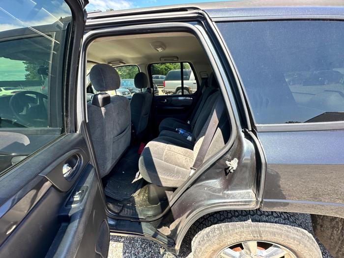 2006 gmc envoy sle-4wd for sale near elk-river, minnesota d1ecfa3805d14276b89648f06916e563.jpeg