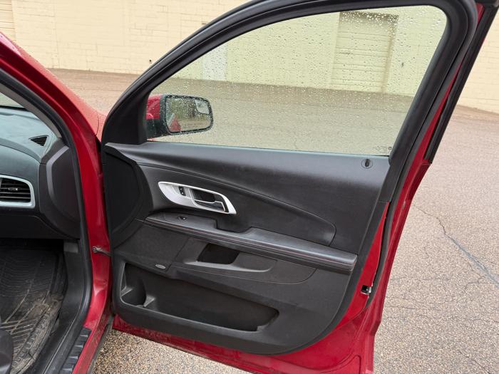 2014 chevrolet equinox lt with 202941 miles for sale near roseville, mn d222f78174804addb04526d76827cfc6.jpg