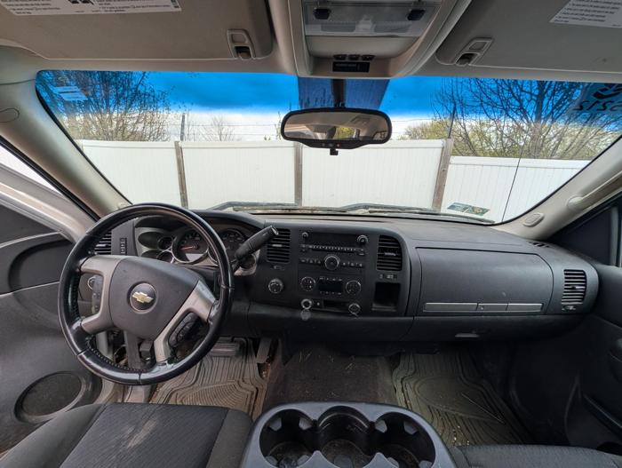2010 chevrolet silverado-1500 lt1-extended-cab-long-box-4wd with 263160 miles for sale near elk-river, minnesota d22f4ac0ed09409c95631706bb25d12d.jpg