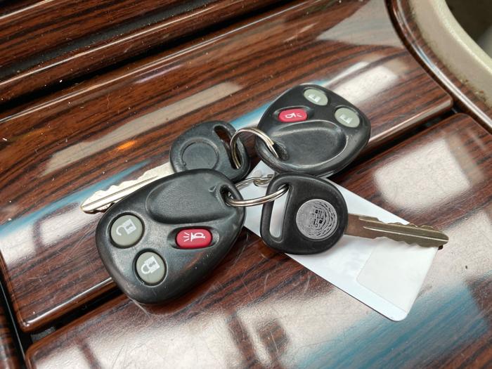 2003 cadillac escalade-ext sport-utility-truck with 175517 miles for sale near elk-river, minnesota d29c7dfd340a466a8846976d68d70cd2.jpeg