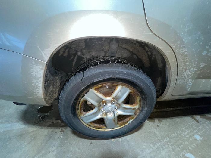 2006 toyota rav4 base-i4-4wd with 175445 miles for sale near elk-river, minnesota d2a54ccf82c74360b50836ae5e4b6998.jpeg