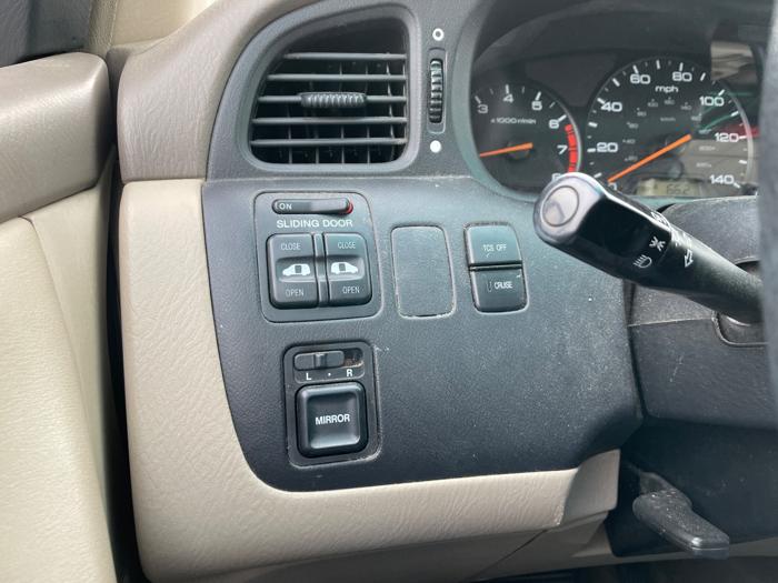2004 honda odyssey ex-w--leather-and-dvd with 185939 miles for sale near elk-river, minnesota d2f118127ffa428fa7050270c03d444d.jpeg