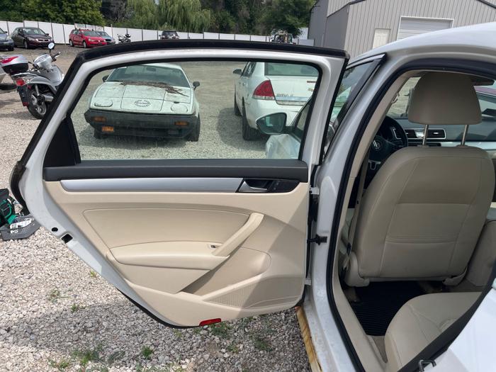 2012 volkswagen passat 2.5l-se-mt with 190824 miles for sale near elk-river, minnesota d3027c1080484ab7b32a5df4889491cb.jpeg