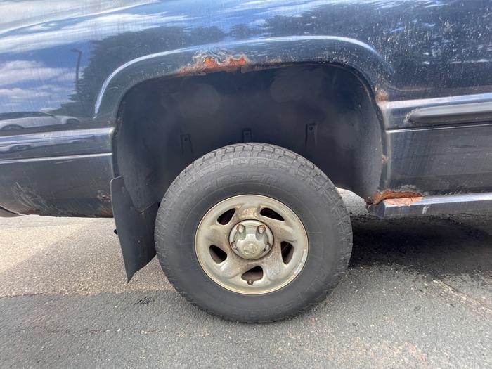1998 dodge ram-1500 quad-cab-8-ft.-bed-4wd with 149571 miles for sale near spring-lake-park, minnesota d37c9f89041946f5a055358840b3599b.jpeg