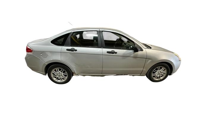 2009 ford focus se-sedan with 189163 miles for sale near elk-river, minnesota d37e404f5bd54a34abdc35ece6fd2081.jpg