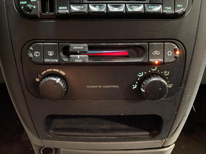 2004 Dodge Caravan