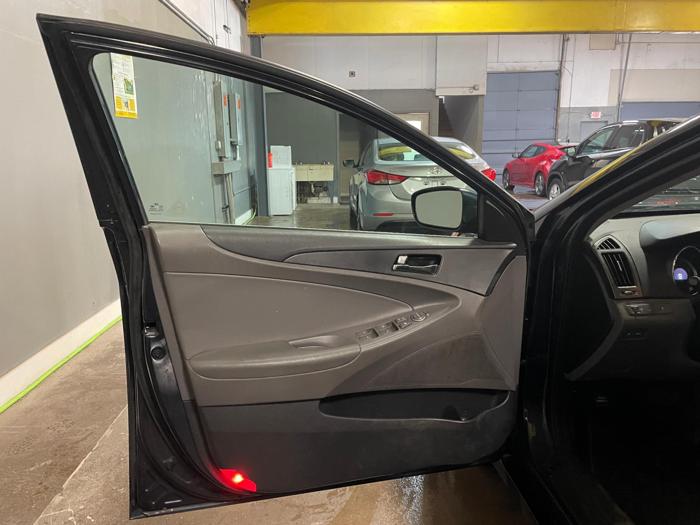 2013 hyundai sonata with 107765 miles for sale near elk-river, minnesota d3f21b2f4f124d8cb6652f65ea770852.jpg
