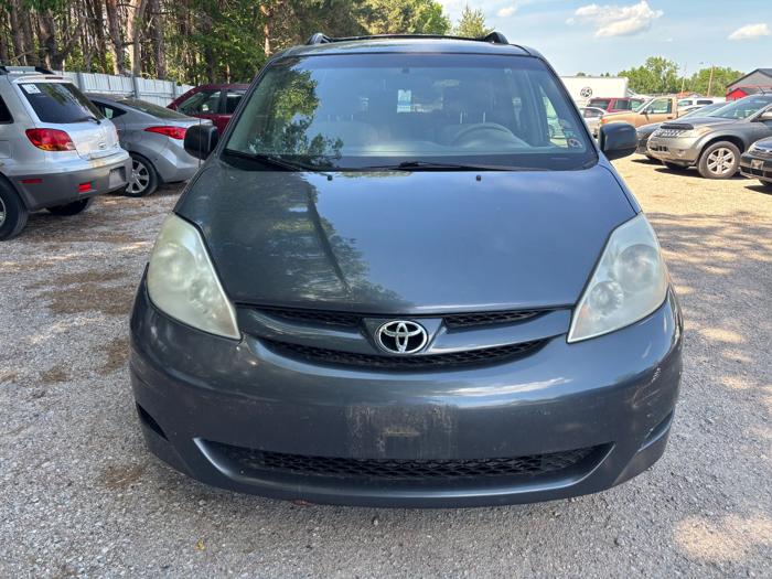2007 toyota sienna ce-fwd-7-passenger with 198735 miles for sale near elk-river, minnesota d3fa40e1f6cd421aa741093588067d95.jpeg