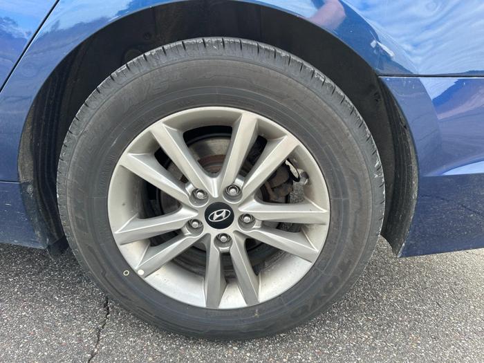 2016 hyundai sonata se with 120648 miles for sale near elk-river, minnesota d41e9a092df04637b01e20a8121d3920.jpg