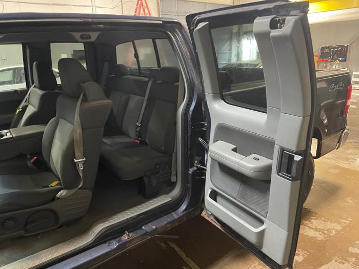 2005 ford f-150 styleside with 169393 miles for sale near elk-river, minnesota d41eee956f244526bae6f6969426b5b4.jpg