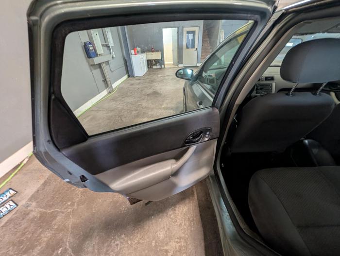 2006 ford focus zx5-s with 182860 miles for sale near elk-river, minnesota d4450c720c4547448e381d741240502a.jpg