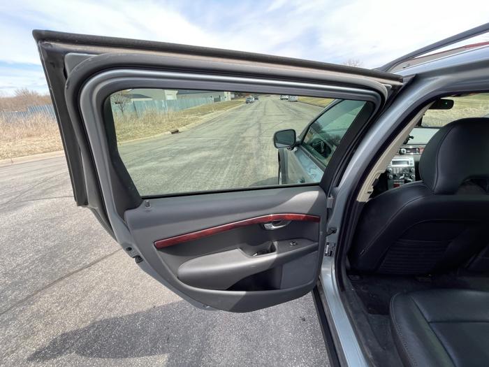 2008 volvo xc70 cross-country with 128415 miles for sale near elk-river, minnesota d4907b1cbb37429f94e35adac9370201.jpeg