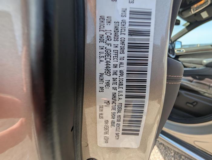 2014 jeep grand-cherokee summit-4wd with 200569 miles for sale near elk-river, minnesota d4923650d1054457bee379c47c0418ba.jpg