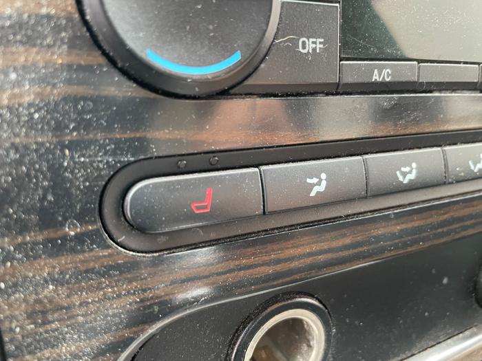 2007 lincoln mark-lt 4wd with 201750 miles for sale near elk-river, minnesota d4a7163fcdda4e10801f5a86d1c0bace.jpeg