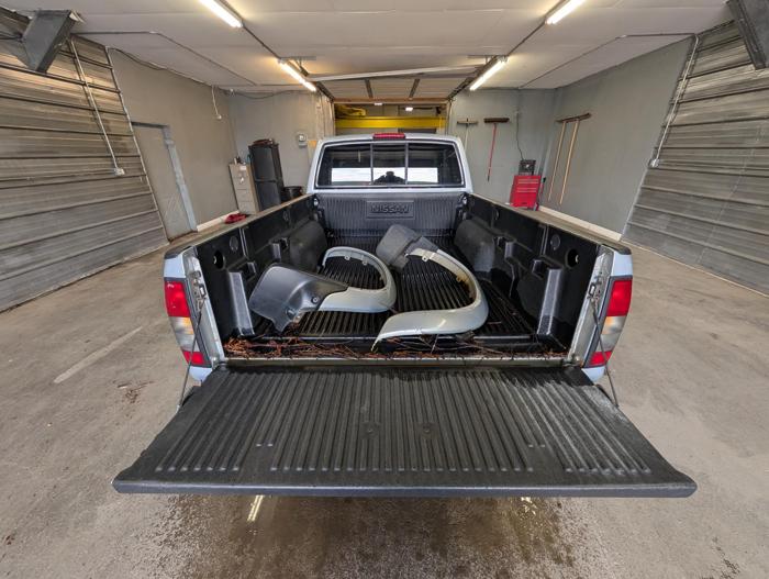2000 nissan frontier xe-v6-king-cab-4wd with 105652 miles for sale near elk-river, minnesota d4aabe98dc7f4b6b997f5905d21f27fe.jpg
