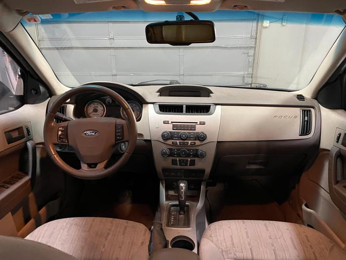 2009 ford focus se with 125677 miles for sale near elk-river, minnesota d4cb7a33bcf54ddd9d26b86b9a7aa95d.jpg