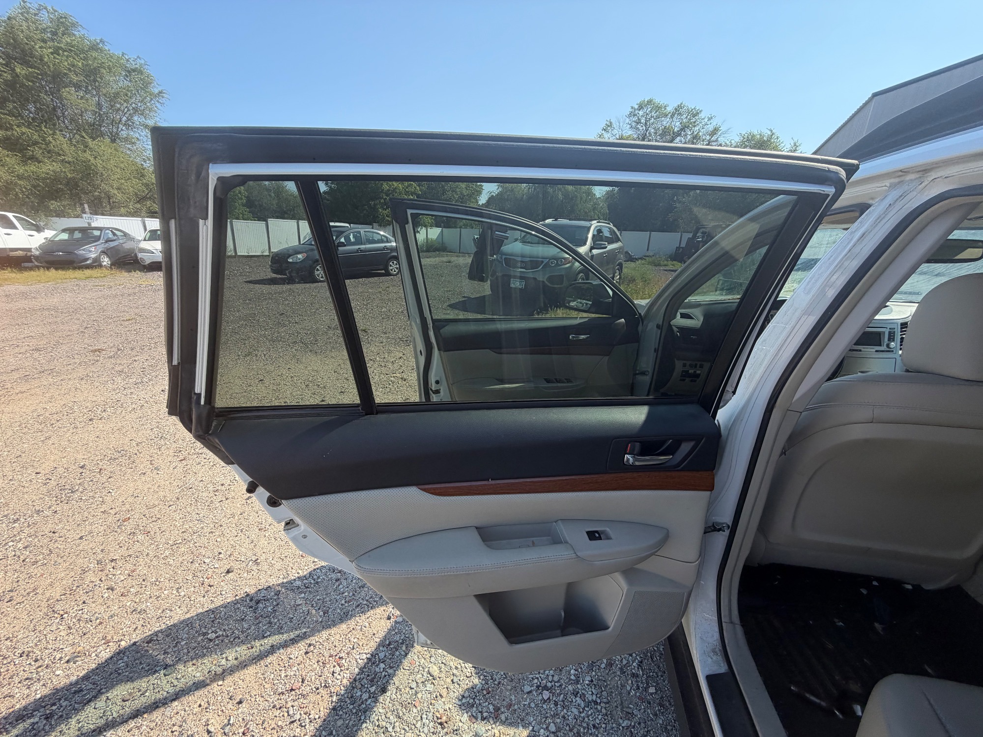 2013 subaru outback 2.5i-limited with 185429 miles for sale near elk-river, minnesota d502b6bf5bd34973a9ba30564868314f.jpeg