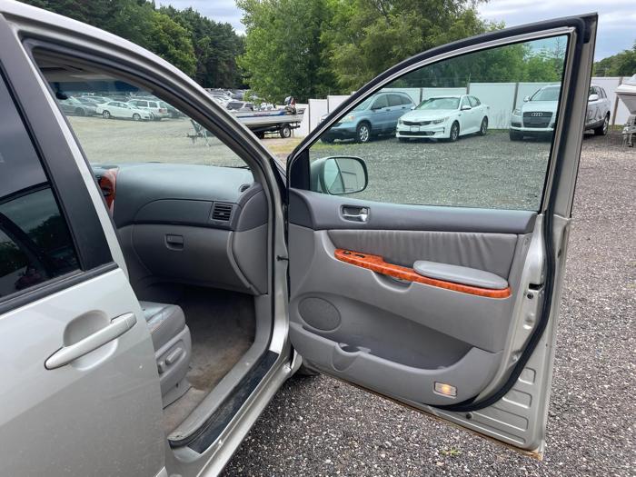 2006 Toyota Sienna