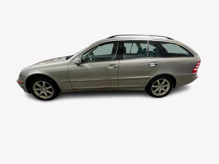 2005 mercedes-benz c-class 4-matic with 168563 miles for sale near elk-river, minnesota d5bd74be08f64be58124274865eacbb7.jpg