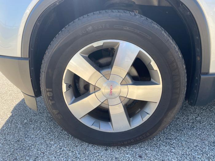 2012 gmc acadia with 171282 miles for sale near burnsville, minnesota d62aa3a678df4044a860e6f99aa6a9dd.jpeg