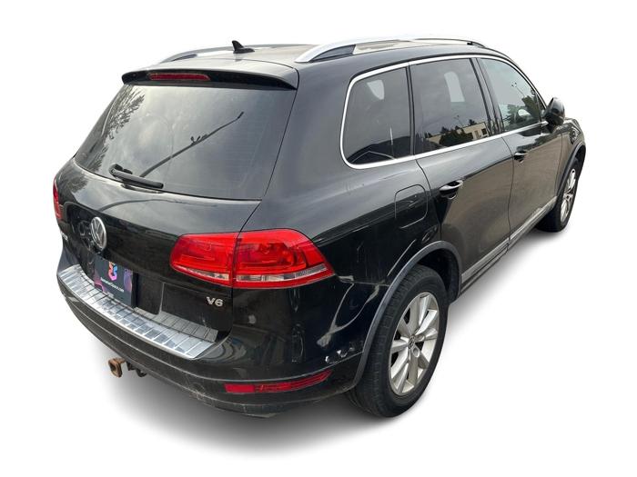 2014 volkswagen touareg vr6-lux with 142869 miles for sale near burnsville, minnesota d64242029b9645a0a544aebfa8da796d.jpg