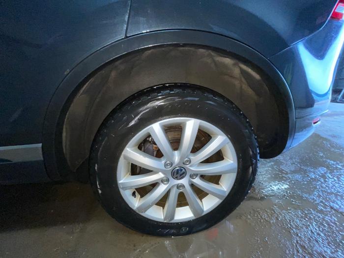 2012 volkswagen touareg vr6-lux with 229771 miles for sale near elk-river, minnesota d65df432115d49b09f0dc7937a421043.jpeg