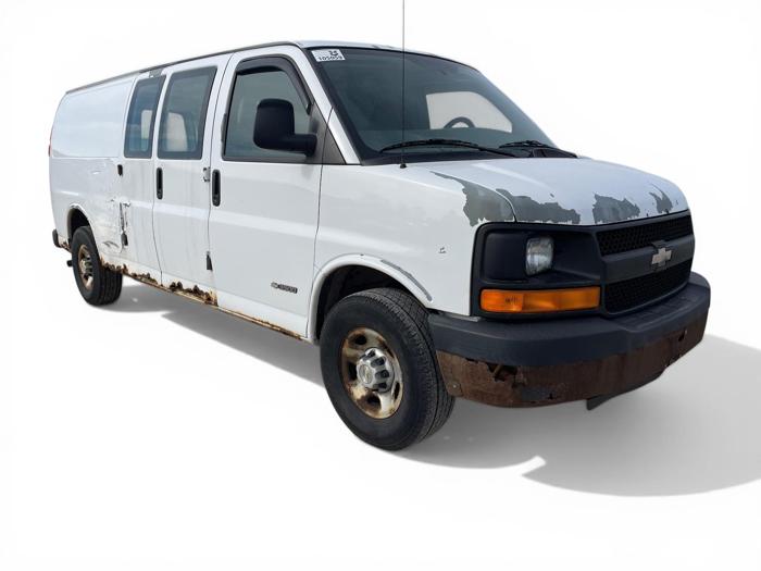 2006 chevrolet express 3500-extended-cargo with 260515 miles for sale near elk-river, minnesota d66c1dd14087480c97bcb3a535b846ae.jpg