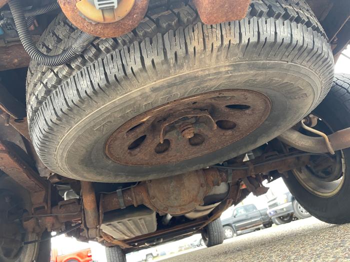 2005 chevrolet silverado-1500 ls-crew-cab-4wd with 291163 miles for sale near fridley, minnesota d6749f87693a47a9aa8781394d1f666c.jpeg