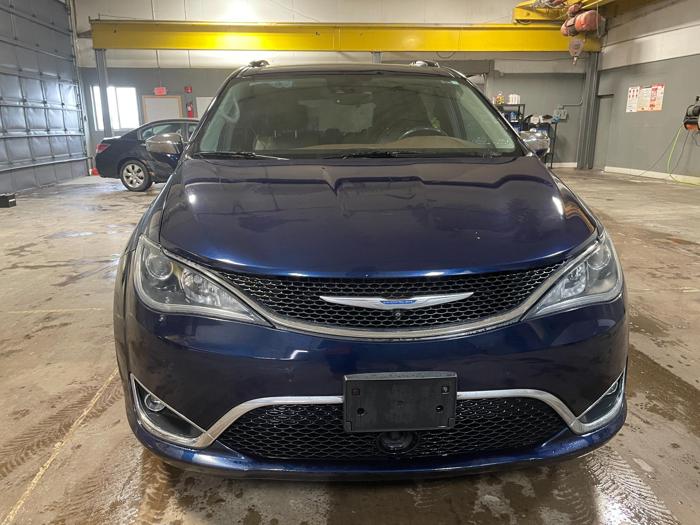 2017 chrysler pacifica limited with 117154 miles for sale near elk-river, minnesota d6a1af999f124e919437a9e65bd15d48.jpg