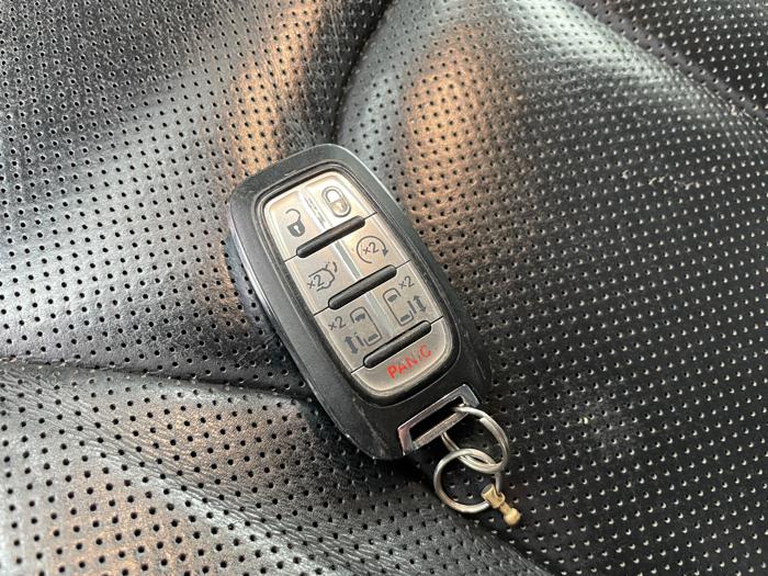 2018 chrysler pacifica limited with 145653 miles for sale near blaine, minnesota d6c0841b440c4c279eb241440bb63e01.jpeg