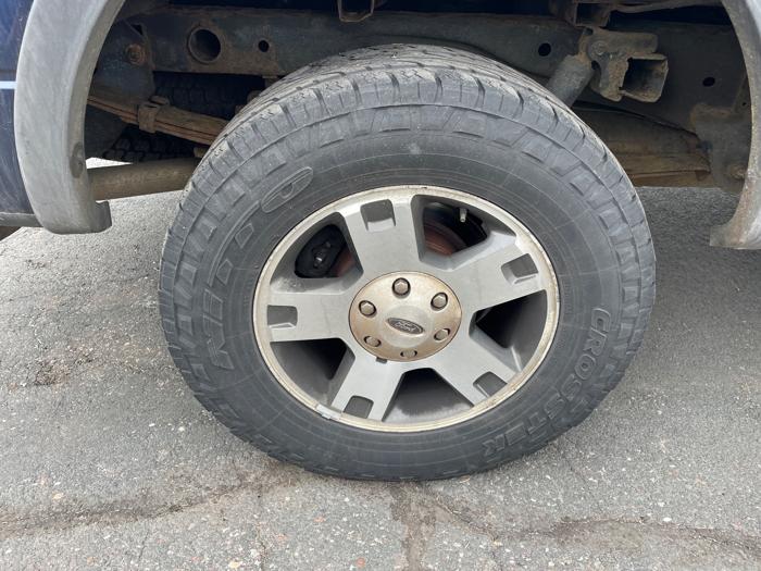 2004 ford f-150 xl-supercab-4wd with 113212 miles for sale near spring-lake-park, minnesota d6ea7dce122147bba71d14f071fcccd9.jpeg