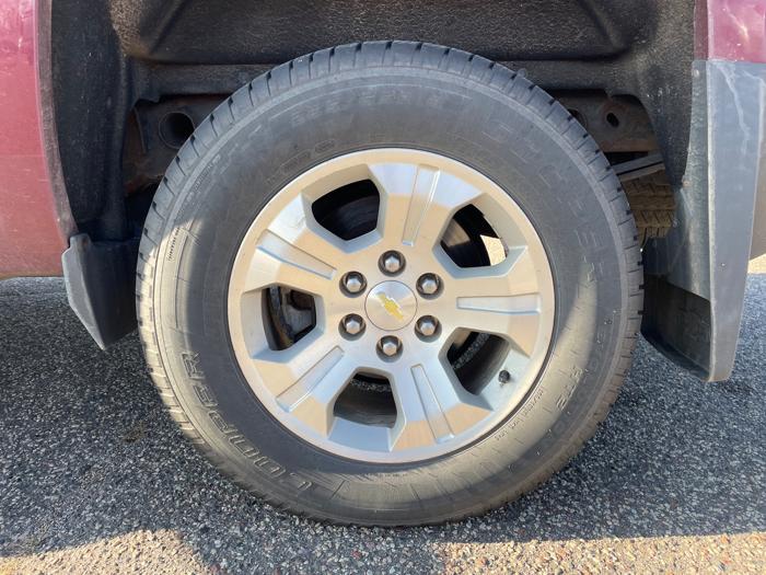 2015 chevrolet silverado-1500 lt-crew-cab-4wd with 273116 miles for sale near fridley, minnesota d71584ba60d54132b4cf3f6d2bc37b27.jpeg