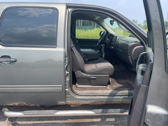 2011 chevrolet silverado-1500 lt-crew-cab-4wd with 211553 miles for sale near elk-river, minnesota d72846d3d006468aa35e19865f6d8407.jpeg