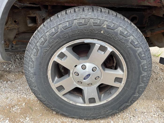 2004 ford f-150 xl-supercab-4wd with 150022 miles for sale near elk-river, minnesota d75ad3b1df08418fb9885acb199f1e90.jpg